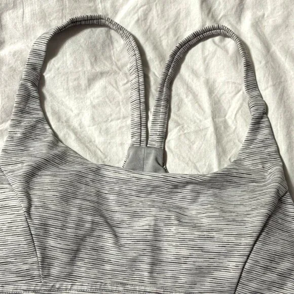 Lululemon Train Times Bra Sports Yoga Gym Activewear Wee Space Grey White Size 4 - Picture 4 of 9